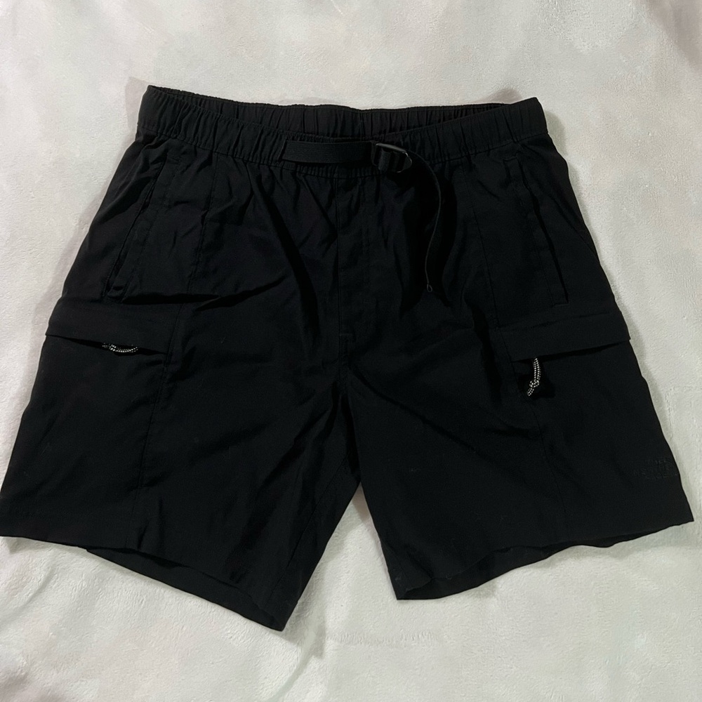 SOLD The North Face Class V Belt Shorts Men Size M